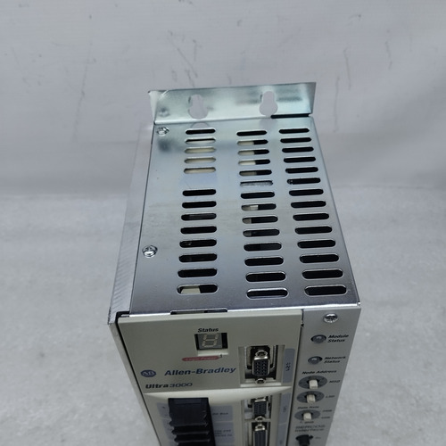 Servodriver Kinetix Ultra 3000 2098-dsd-005-se Allen Bradley (Usado)