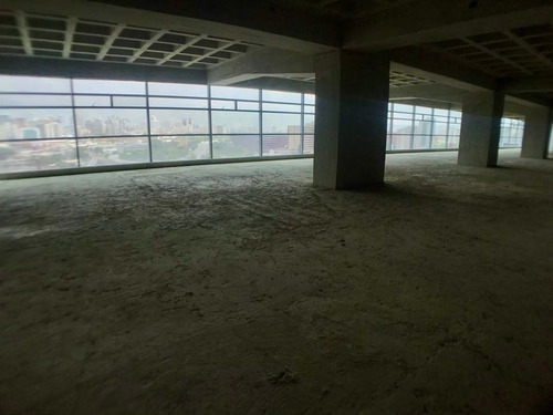 Imagen 3 de 10 de En Venta/alquiler Oficina De 600m2 En Las Mercedes