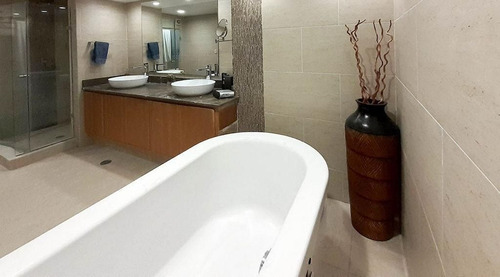 Imagen 12 de 16 de Departamento En Venta En Lomas Country