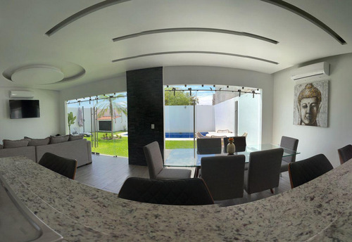 Casa Con Alberca Y Seguridad En Fraccionamiento De Tequesquitengo