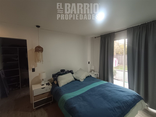 Casa En Arriendo De 2 Dorm. En Colina