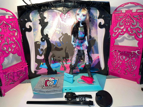 197 - Monster High Abbey Picture Day Bominable