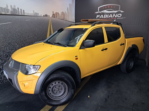Mitsubishi L200 SAVANA 3.2 4X4 16V TURBO INTERCOOLER DIESEL 4P MANUAL