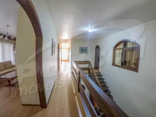 Excelente Casa Para Quem Quer Morar Num Lugar Tranquilo. Casa Com Ambientes Espaçosos, Com 4 Quartos, Sala De Estar, Jantar E Tv, Bem Definidas, Garagem Para 3 Carros, Com 4 Quartos Sendo Uma Suite,c