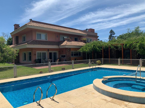 Imagen 12 de 30 de Excelente Casa De 5 Amb C/ Garage Y Pileta - Barrio Privado Juan Grande - Laferrere
