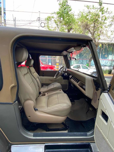 Imagen 13 de 15 de Jeep Wrangler Sahara