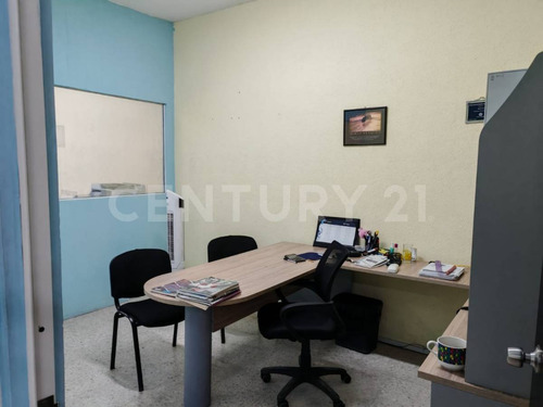 Local Comercial En Venta, Col. Centro Coatzacoalcos Ver.