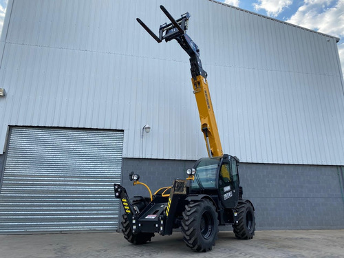 Manipulador Telescópico 4000kg 17m Haulotte