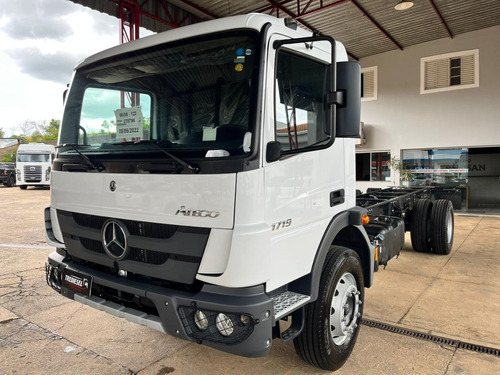 Mb Atego 1719 2022 Zero Km Sem Uso Chassi