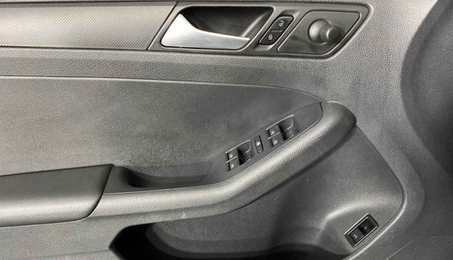 Imagen 8 de 15 de 123255 - Volkswagen Jetta 2017 Con Garantía