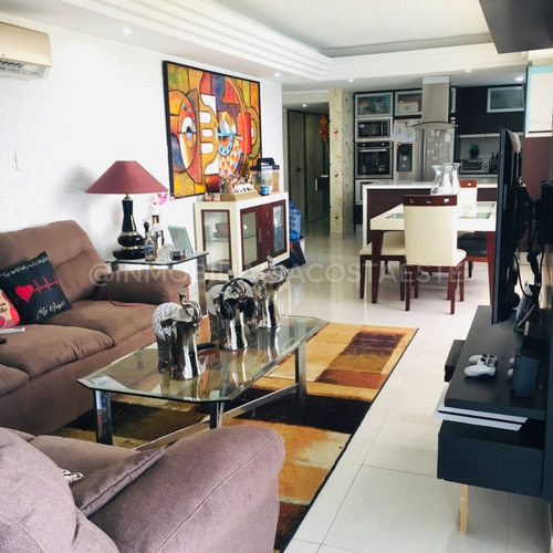Imagen 3 de 11 de En Venta De Apartamento En Playa Grande Ref 1385
