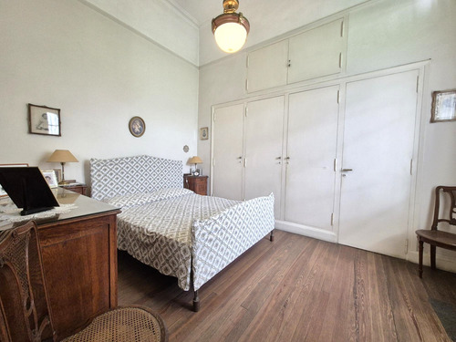 Casa En Venta Sobre Lote Propio. Dos Propiedades En Block