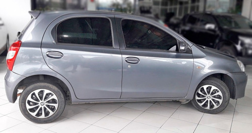 Etios 1.3 Xs 16v Flex 4p Manual