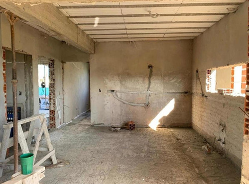 Imagen 5 de 16 de Casa En Venta En La Alameda Canning
