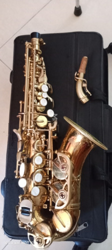 Saxofón Soprano Curvo