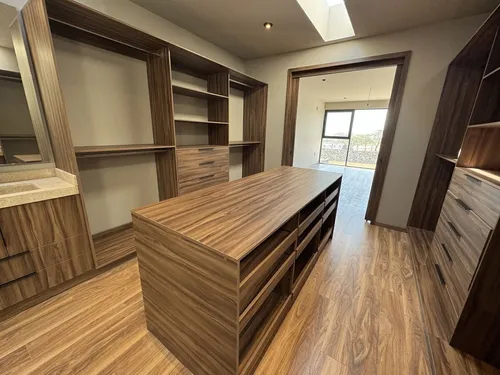 Hermosa Casa Nueva! A Estrenar!