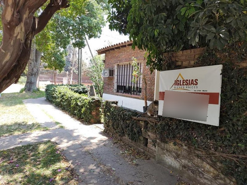 Venta!! Casa  Con Departamento En Ituzaingo!!