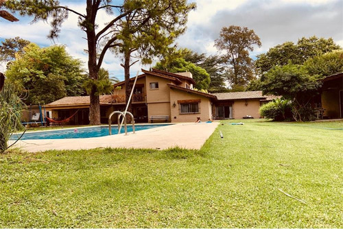 Venta Espectacular Casa 300m2 Parque Pileta