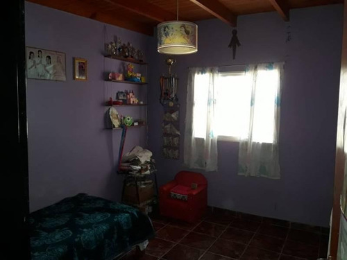Departamento De Pasillo En El Barrio Fisherton