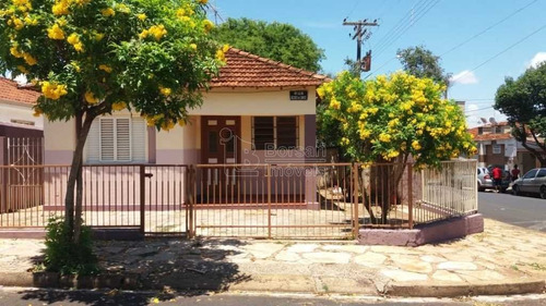 Imagem 1 de 6 de Venda De Casas / Padrão Na Cidade De Araraquara 9828