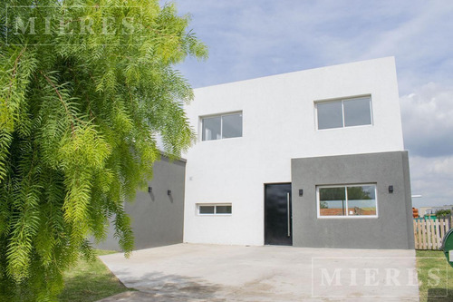 Imagen 2 de 22 de Casa En Venta A Estrenar En San Ramon, Pilar Del Este
