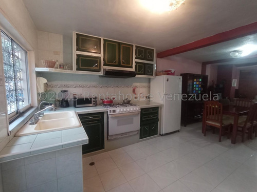 Imagen 30 de 30 de Casa En Venta En Centro Barquisimeto Lara +++23-19052 */m.e.c - R-a-h N° +0-4-2-4- 5.5.6. 5.7. 5.9 *--**