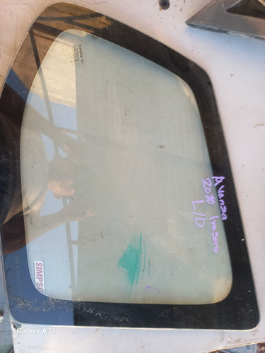 Vidrio Derechodelantero Avanza 2010 (Usado)