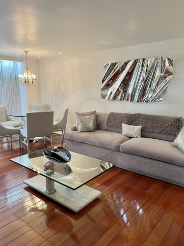 Casa En Venta En Bosques De Las Lomas