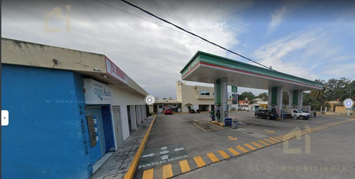 Local En Renta En Veracruz, En Gasolinera Coyol, A Una Cuadra De La Calle Galeana, 5 Cuadras De Bodega Aurrera, A 5 Minutos De La Plaza Coyol Laguna Y Chedraui Coyol Veracruz.