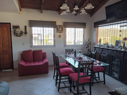 Casa En Venta - 2 Dormitorios 1 Baño - 300mts2 - Villa San Nicolás
