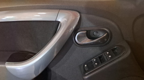 Renault Duster 2.0 DYNAMIQUE MEDIA NAV AT