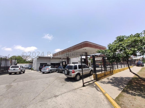 Lisbeth Delgado Vende Estación De Servicio En Plena Av. Libertador En Barquisimeto Cod.25-3485 Excelente Oportunidad De Inversión