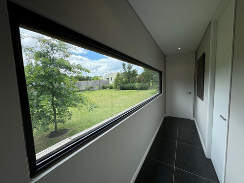 Venta Casa 3 Dormitorios En Barrio Privado - Colinas De Carrasco