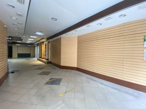 Alquiler Local Comercial 200 Mts 2 En 18 De Julio Cordón.