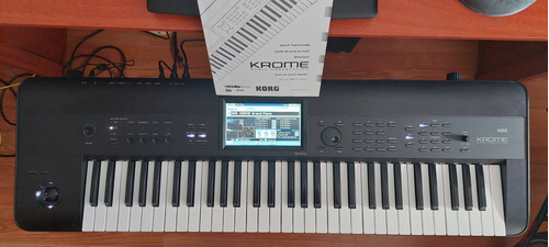 Sintetizador Korg Krome Workstation 61 Teclas