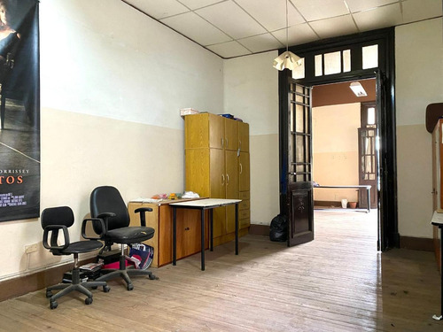 Imagen 6 de 10 de Casa En Planta Alta De 3 Dormitorios En Venta En El Centro De Rosario