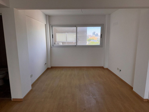 Colegiales Departamento Balcon Al Frente Cochera