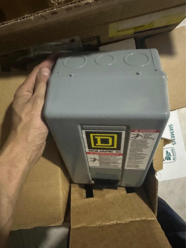 Arrancador 2hp 220v Nema Tamaño 0 Square D Mod. 8536sbg1v02