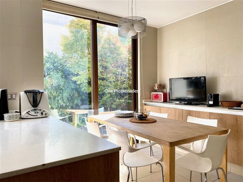 Imagen 15 de 30 de Casa Venta 5d 5b. 5 Estac. Oriente. Condominio. Lo Barnechea