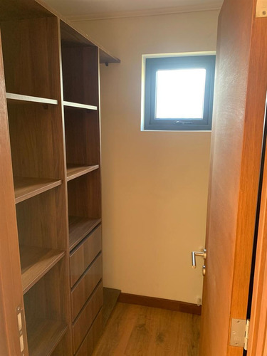 Casa En Venta De 4 Dorm. En Puerto Varas