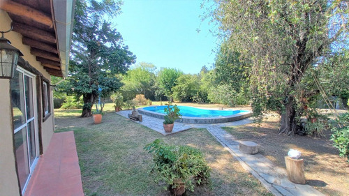 Venta Quinta 3 Ambientes La Reja Piscina Jardin