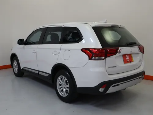 Mitsubishi Outlander Kaiteki Cvt Lx 2.4 At 4x4 7psj