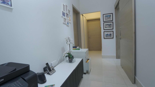 Imagen 9 de 15 de Apartamento Con Terraza En Venta En Cacicazgos, Cercano Avenida Anacaona