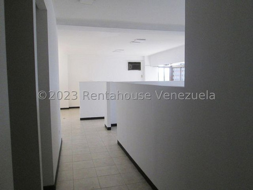 Apartamento Para Remodelar En Los Caobos Mls #24-13522