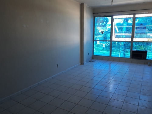 Imagem 2 de 15 de Sala - Sa00004 - 32941124