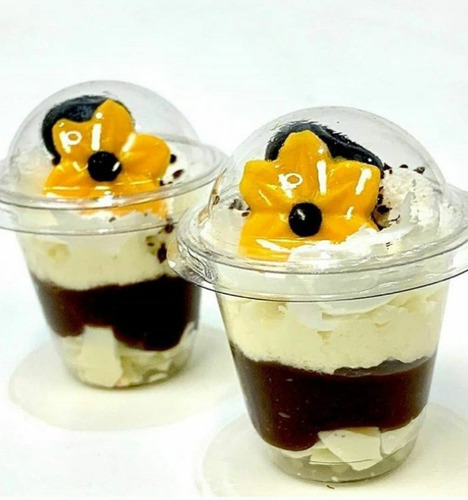Imagem 2 de 4 de Mini Copo Bolha 25 Ml Para Brigadeiro De Colher 50 Unidades