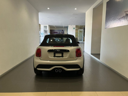 Imagen 4 de 15 de Mini Convertible Iconic 2022