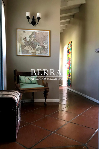 Casa Venta 4 Dormitorios Barrio Bermudas Lote De 890 M2 Pilar