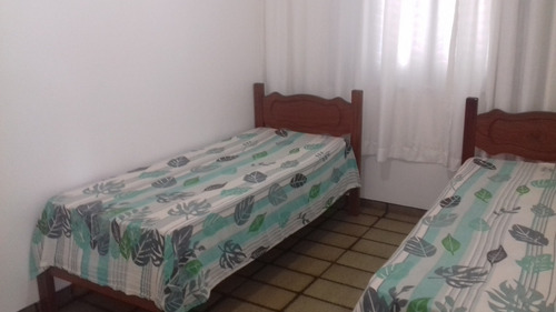 Imagem 9 de 14 de Bem Localizado, Enseada, 3 Quadras Da Praia, Amplo
