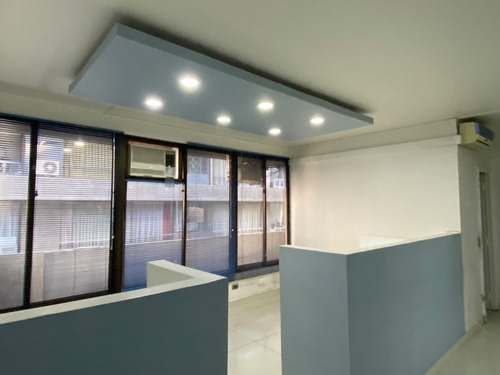 Imagen 6 de 14 de Oficina En Arriendo Santa Magdalena / Providencia